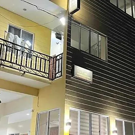 4Vj\'S Apartelle